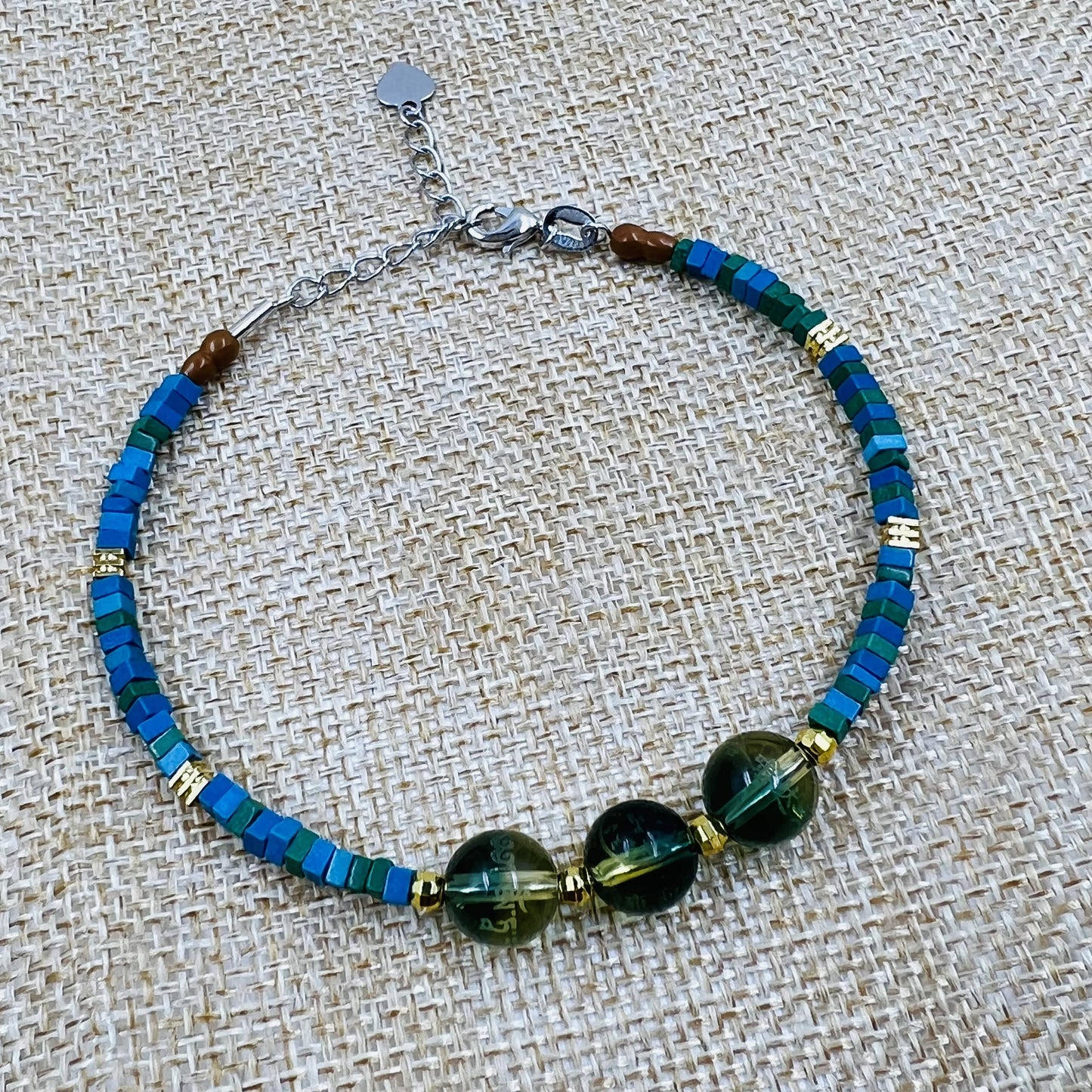 Azure Glimmer in Secluded Dream