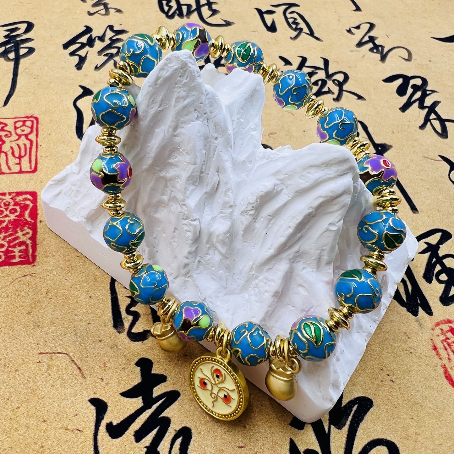 8mm Orchid's Tranquil Elegance Prevails