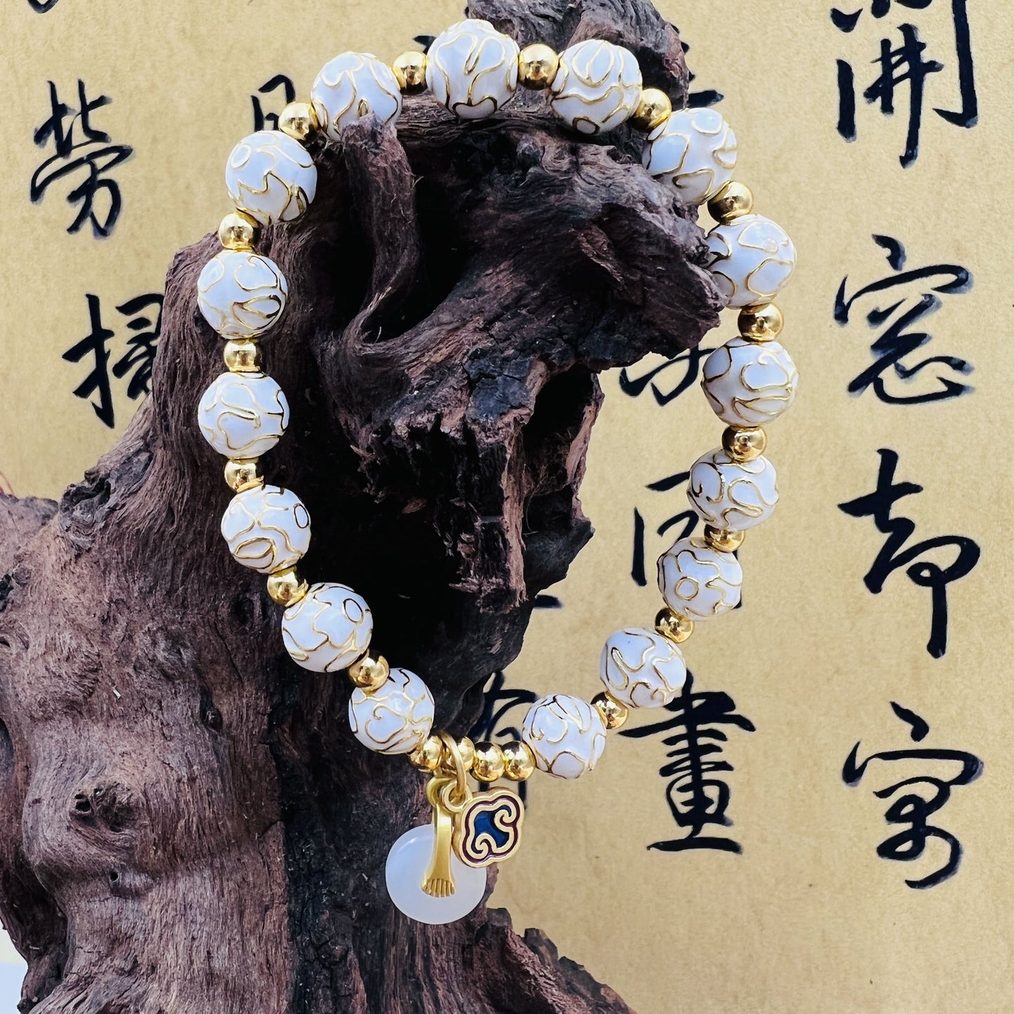 8mm Abundant White Blossoms Blooming