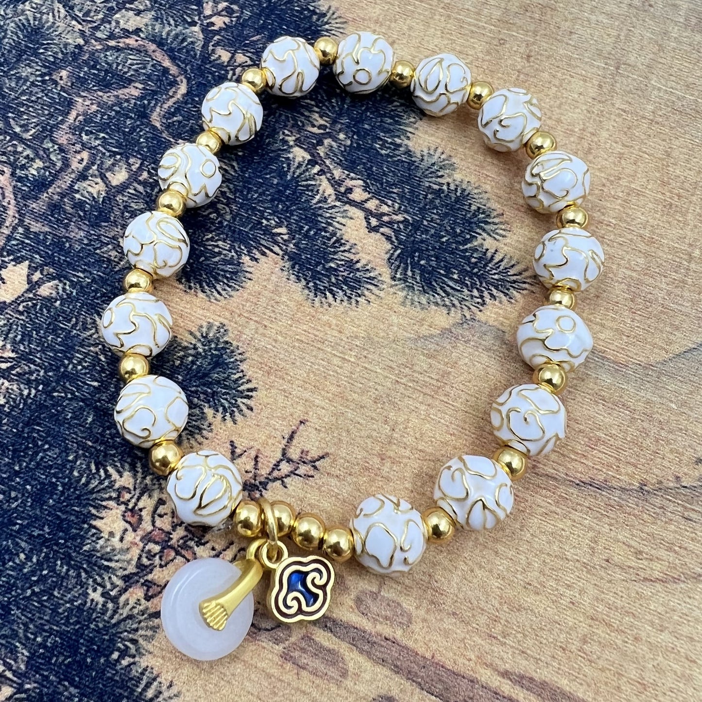 8mm Abundant White Blossoms Blooming